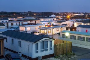 how to make money by investing in mobile homes